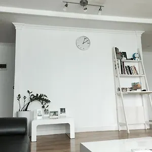 나나 하우스 2*, 서울특별시 대한민국